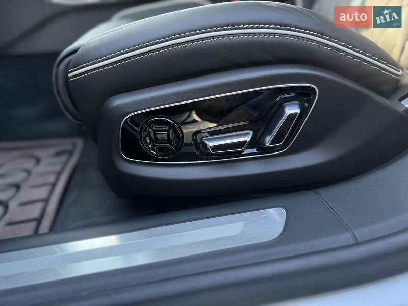 Седан Audi A8 2020 в Києві