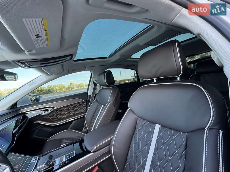 Седан Audi A8 2020 в Києві