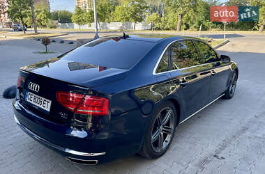 Седан Audi A8 2013 в Черновцах