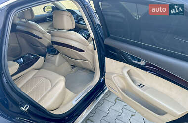 Седан Audi A8 2013 в 