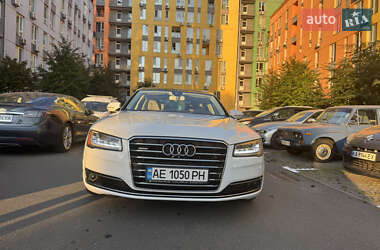 Седан Audi A8 2016 в Києві