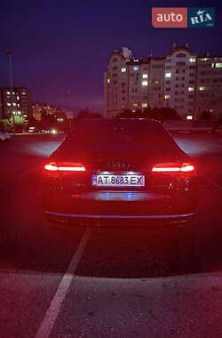 Седан Audi A8 2015 в 