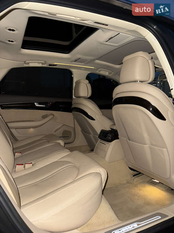 Седан Audi A8 2015 в Ивано-Франковске