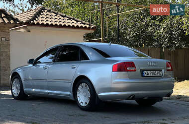 Седан Audi A8 2006 в 