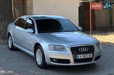 Седан Audi A8 2006 в 