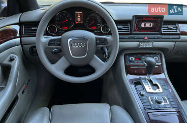 Седан Audi A8 2006 в 