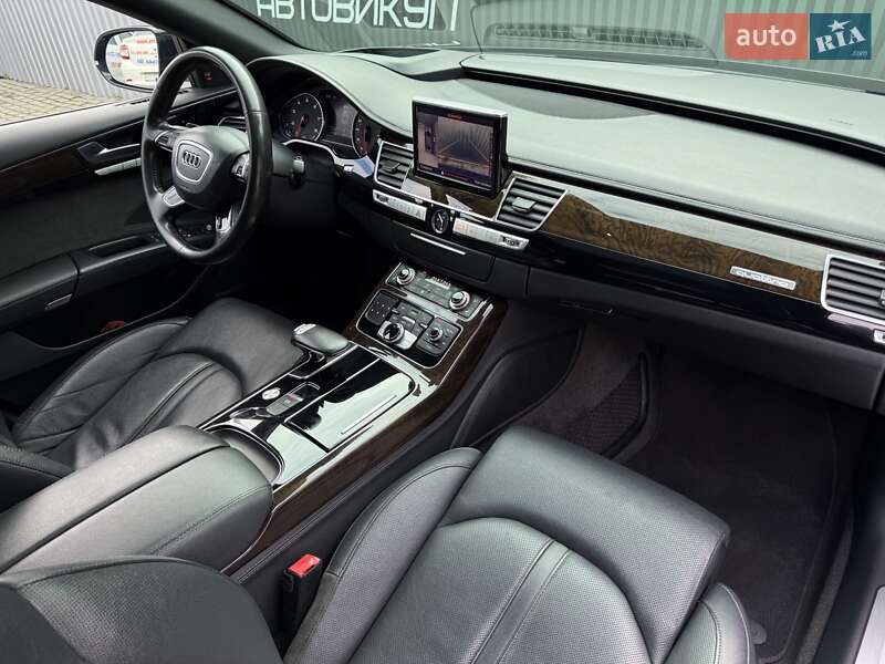 Седан Audi A8 2017 в Вінниці