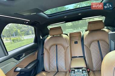Седан Audi A8 2015 в 