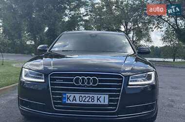 Седан Audi A8 2015 в 