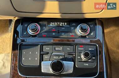 Седан Audi A8 2011 в 