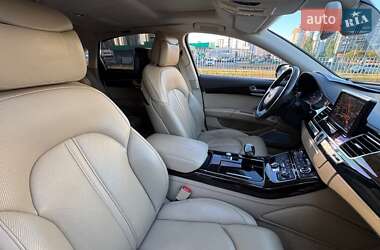 Седан Audi A8 2011 в 