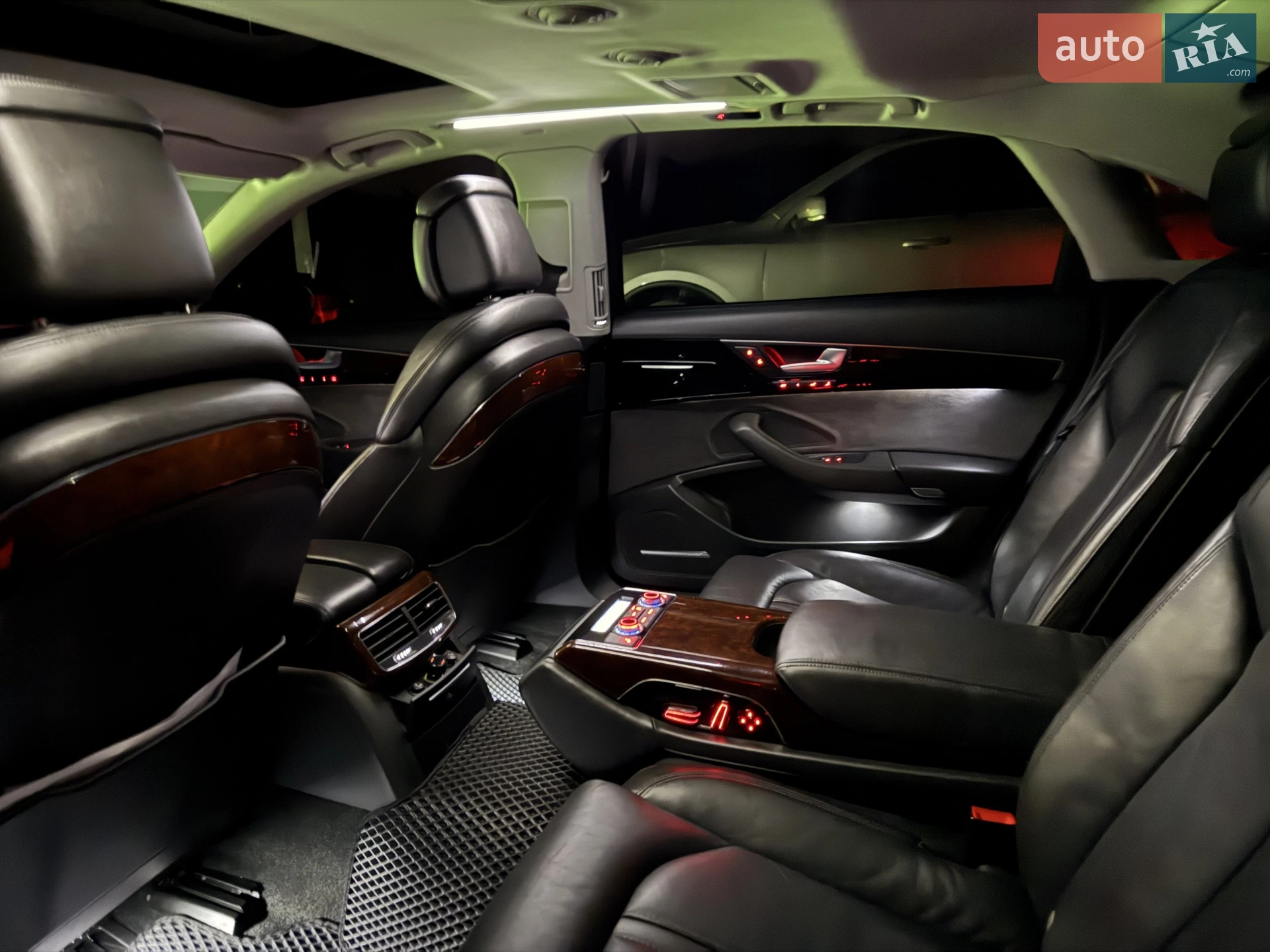 2011 Audi A8 - мініатюра 27