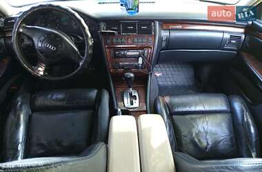 Седан Audi A8 1997 в 