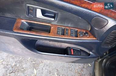 Седан Audi A8 1997 в 