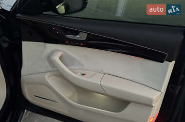 Седан Audi A8 2011 в 