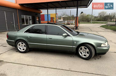 Седан Audi A8 2002 в 