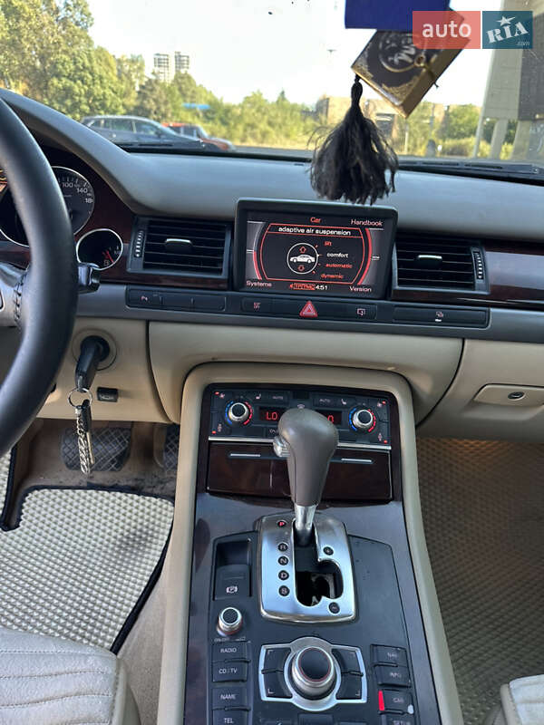 Седан Audi A8 2006 в Запорожье