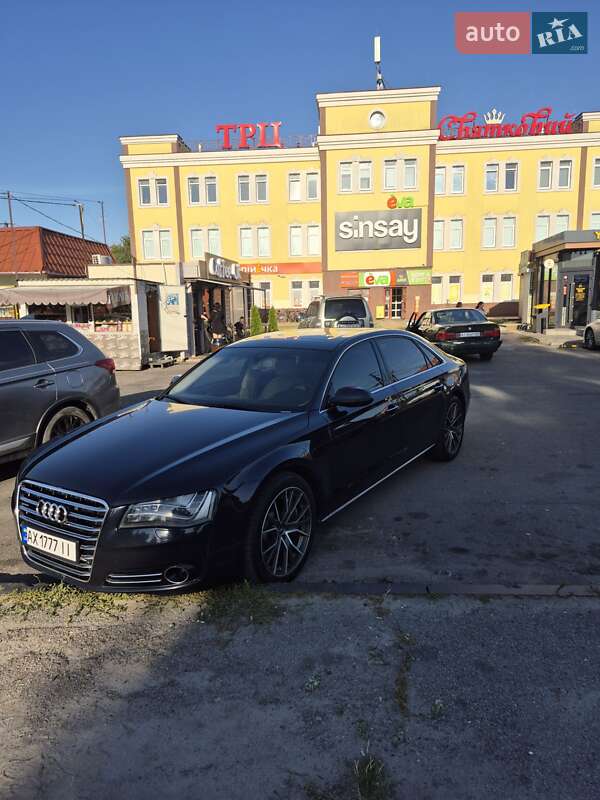 Седан Audi A8 2010 в 