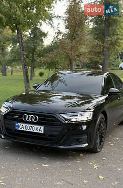 Седан Audi A8 2021 в 