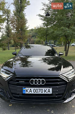 Седан Audi A8 2021 в 