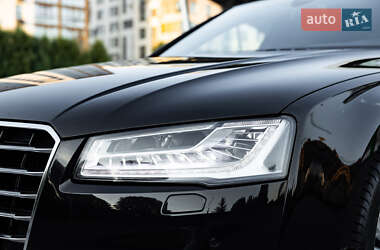 Седан Audi A8 2015 в 