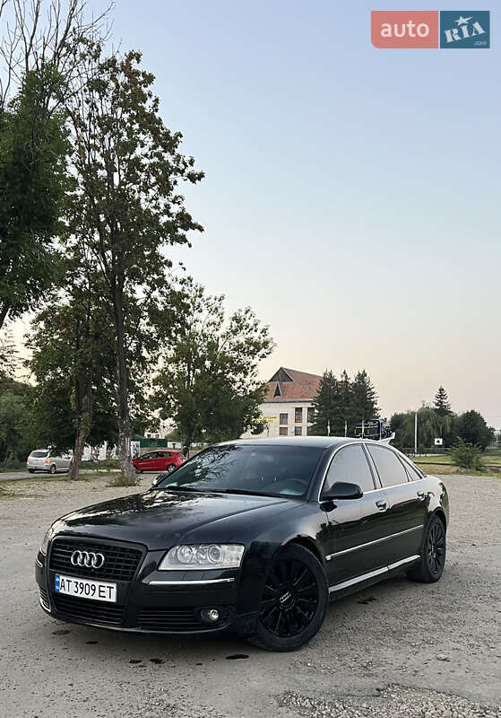 Седан Audi A8 2006 в Выгоде