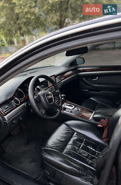 Седан Audi A8 2006 в 