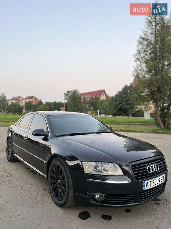 Седан Audi A8 2006 в Выгоде