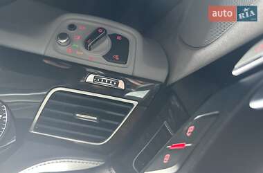 Седан Audi A8 2015 в 