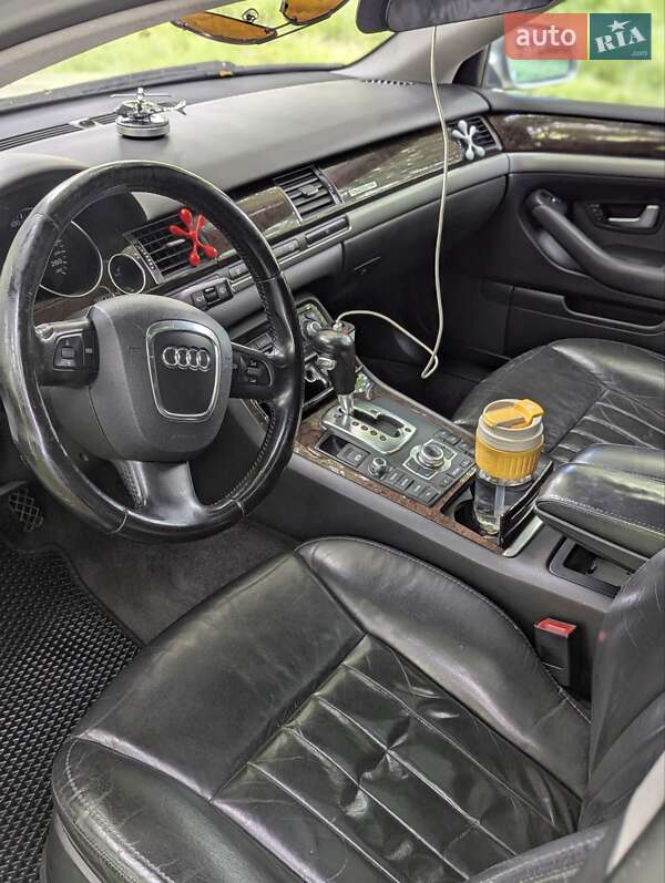 Седан Audi A8 2007 в Львове