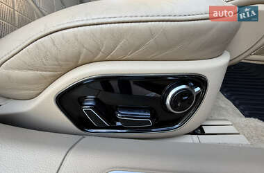 Седан Audi A8 2011 в 