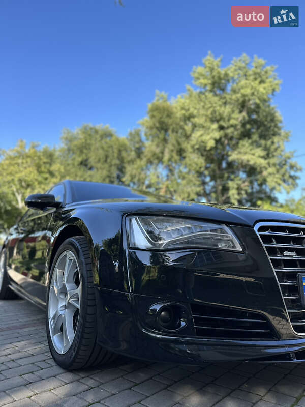 Седан Audi A8 2010 в 