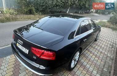 Седан Audi A8 2012 в 