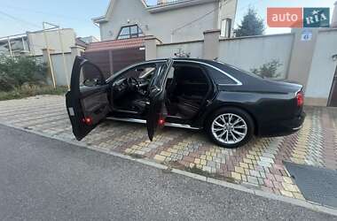 Седан Audi A8 2012 в 