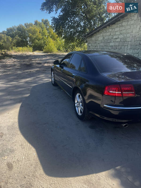 Седан Audi A8 2008 в Кременчуці