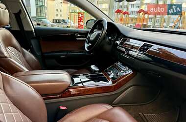 Седан Audi A8 2013 в 