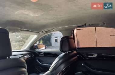 Седан Audi A8 2011 в 