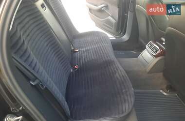Седан Audi A8 2017 в 