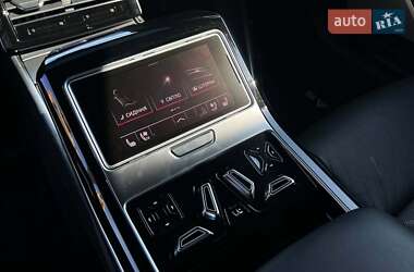 Седан Audi A8 2019 в 