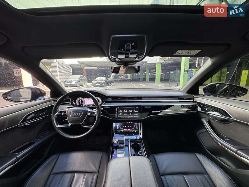 Седан Audi A8 2021 в Києві