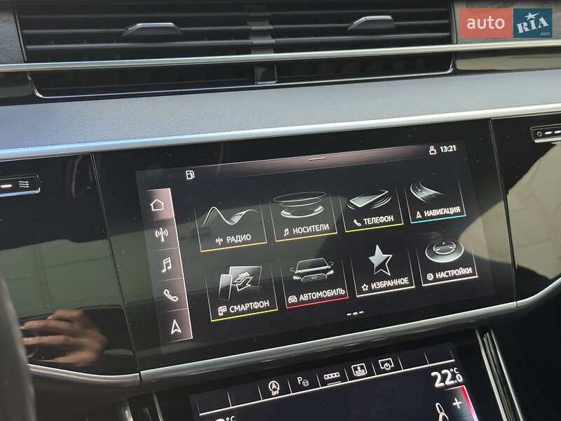 Седан Audi A8 2021 в Києві