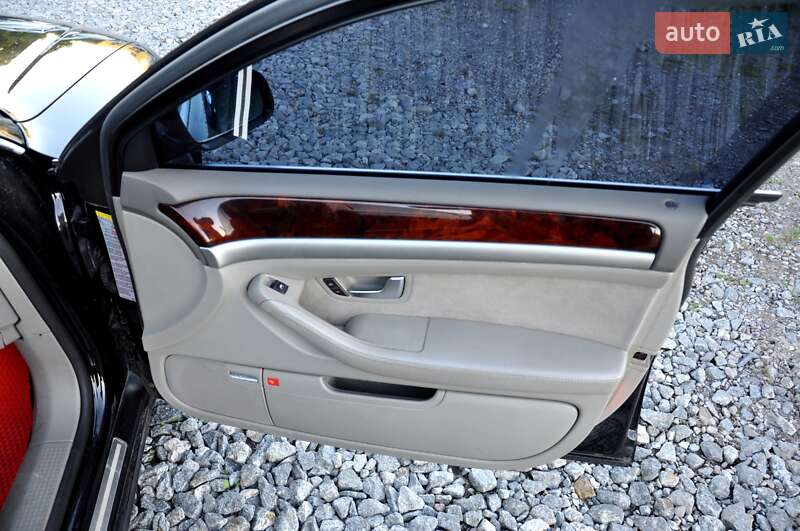 Седан Audi A8 2007 в Львове