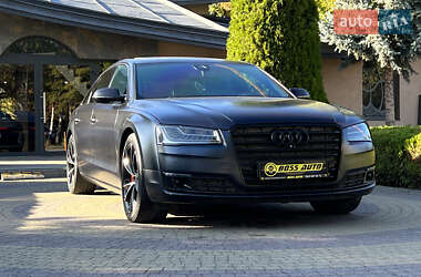 Седан Audi A8 2015 в Львове