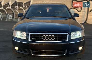 Седан Audi A8 2004 в 