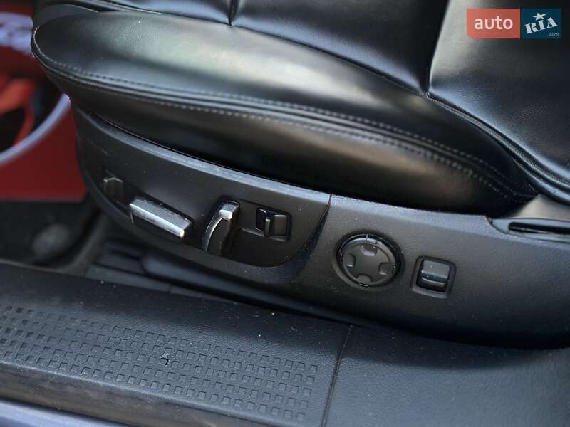 Седан Audi A8 2004 в Львові