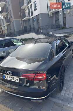 Седан Audi A8 2017 в 