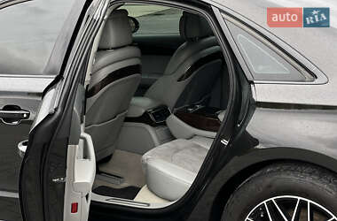 Седан Audi A8 2010 в 