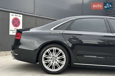 Седан Audi A8 2013 в 
