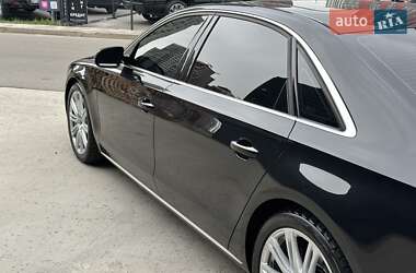Седан Audi A8 2013 в 