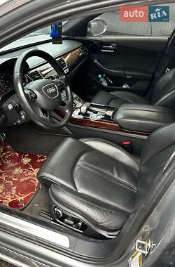 Седан Audi A8 2012 в 